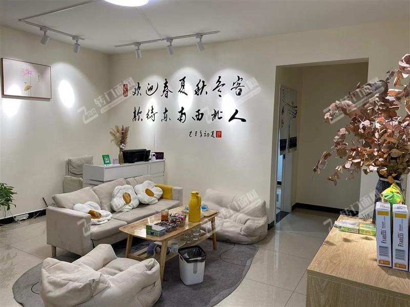 急转、公寓写字楼140㎡精装棋牌室